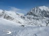 Vista da Lazaun sul massiccio Grawand e passo Giogo Alto